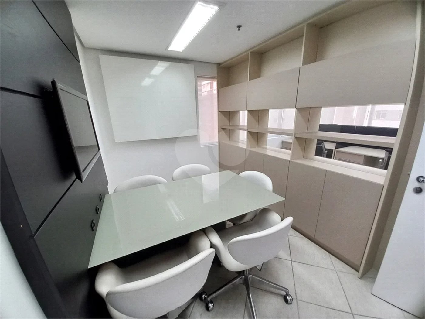 Sala comercial mobiliada para locação no Paraíso