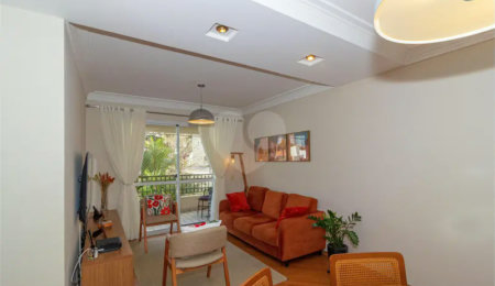 Apartamento à venda com 3 quartos, sendo 1 suíte,  em Jardim Marajoara, São Paulo, SP