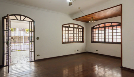 Sobrado à venda 187m² com 5 quartos, sendo 2 suítes, em Conjunto Residencial Butantã próximo à USP