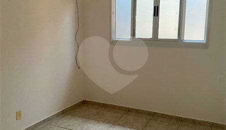 Casa à venda com 2 quartos, sendo 1 suíte,  no condomínio Moradas de Itaici, Indaiatuba - SP