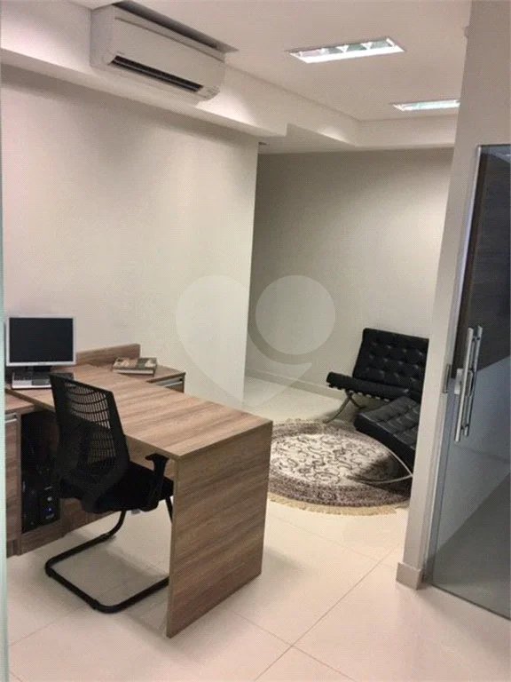 Conjunto comercial para locação no Itaim Bibi, 51 m²