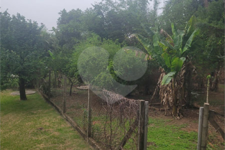 Chácara no Condomínio Vale das Laranjeiras em Indaiatuba SP - Venda - R$ 3,600.000,00 - Locaçao - R$ 30.000,00 mais encargos - Linda, espaçosa, aconchegante, acabamento de alto padrão em rua tranquila e arborizada, em um dos Condomínios mais valorizados de Indaiatuba. Com fácil acesso as principa