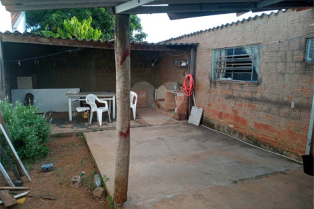 Casa térrea para venda, com 2 dormitórios.