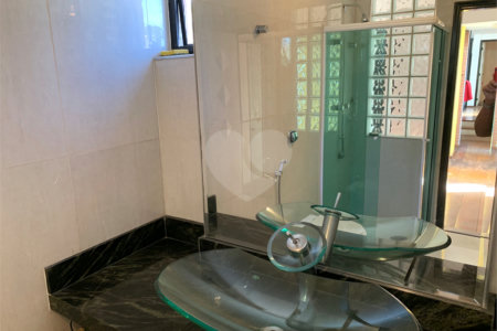 Casa à venda ou para alugar com 4 quartos, sendo 2 suítes, em Brooklin, São Paulo, SP