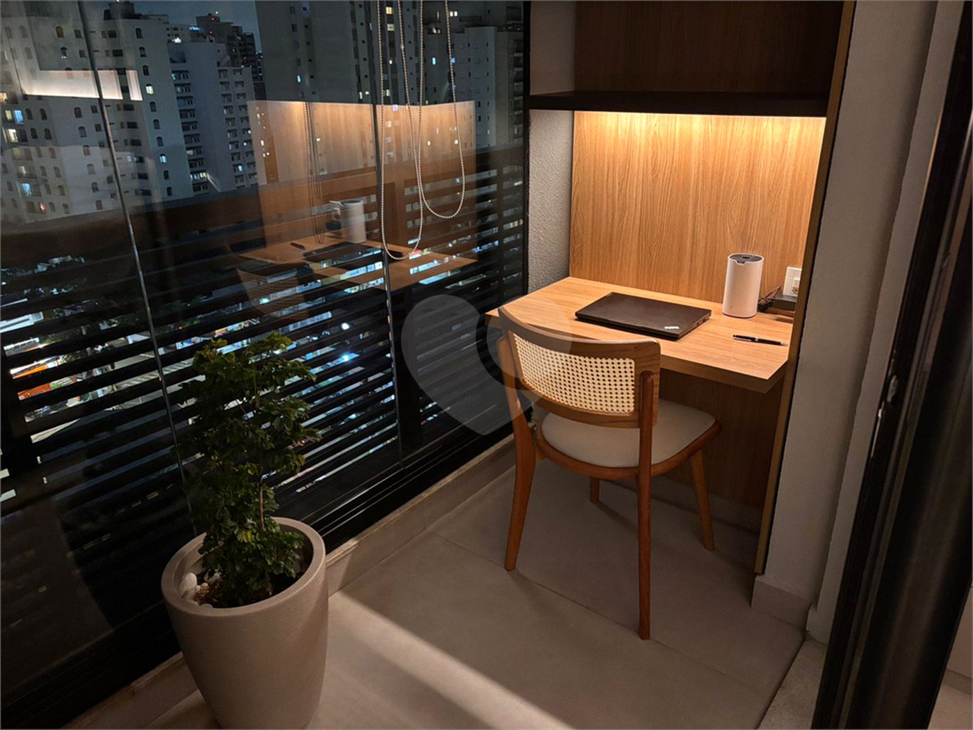 Apartamento com 73m², 2 dormitórios, 2 suítes e 1 vaga próximo ao Parque Ibirapuera em São Paulo - SP.