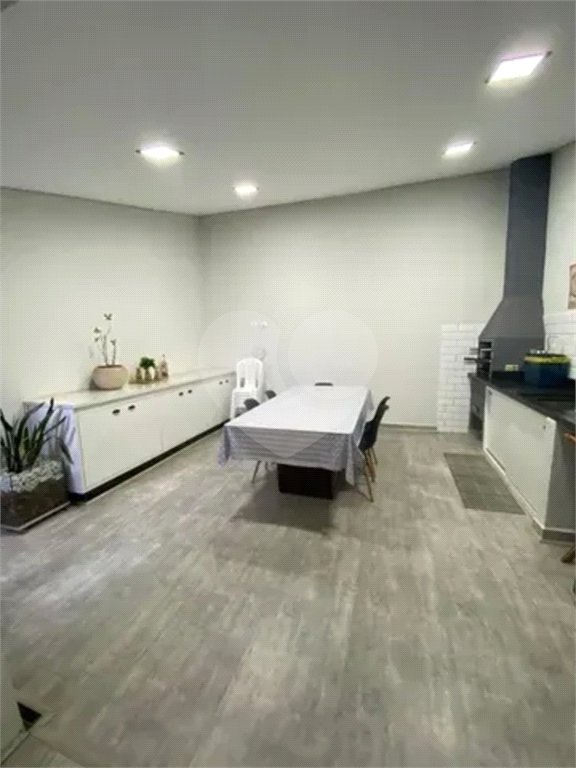 CASA A VENDA NO VISTA LINDA, 3 DORMITORIOS, 2 BANHEIROS, 2 VAGAS, SÃO JOSÉ DOS CAMPOS/SP.