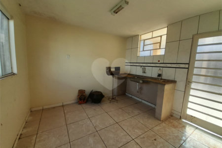Casa à venda na Rua José Bonifácio - Vila Prado, São Carlos