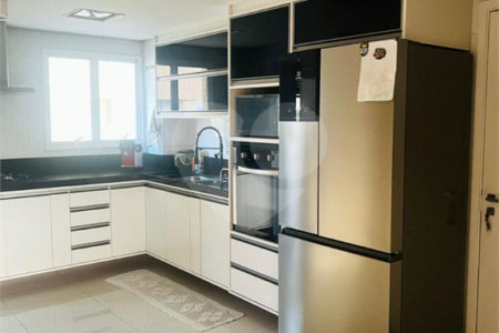 Apartamento á venda MOBILIADO com 128m², 3 suítes, 2 vagas, no centro de Santo André
