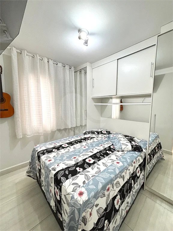 Apartamento na Vila Augusta com 2 dormitórios (1 suíte)