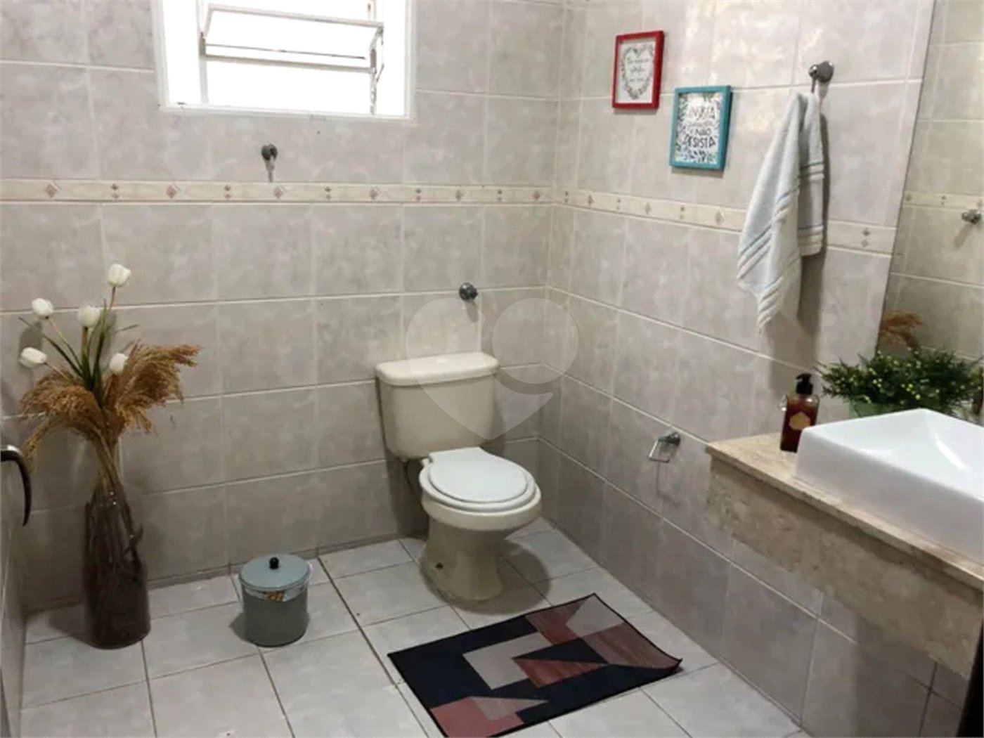A VENDA SOBRADO, 100M², 3 DORMITORIOS 2 SENDO SUITE, 3 BANHEIROS, 2 VAGAS DE GARAGEM, SÃO JOSÉ DOS C