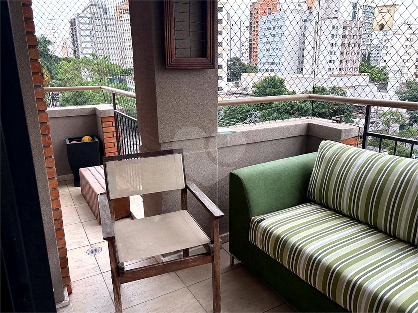 Apartamento em Moema Pássaros à Venda 171 m² 3 Dormitórios 3 Suítes Reformado
