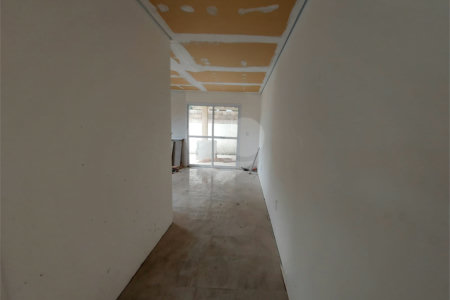 Sobrado à venda com 3 quartos, sendo 1 suíte, em Vila Omízollo, Louveira, SP
