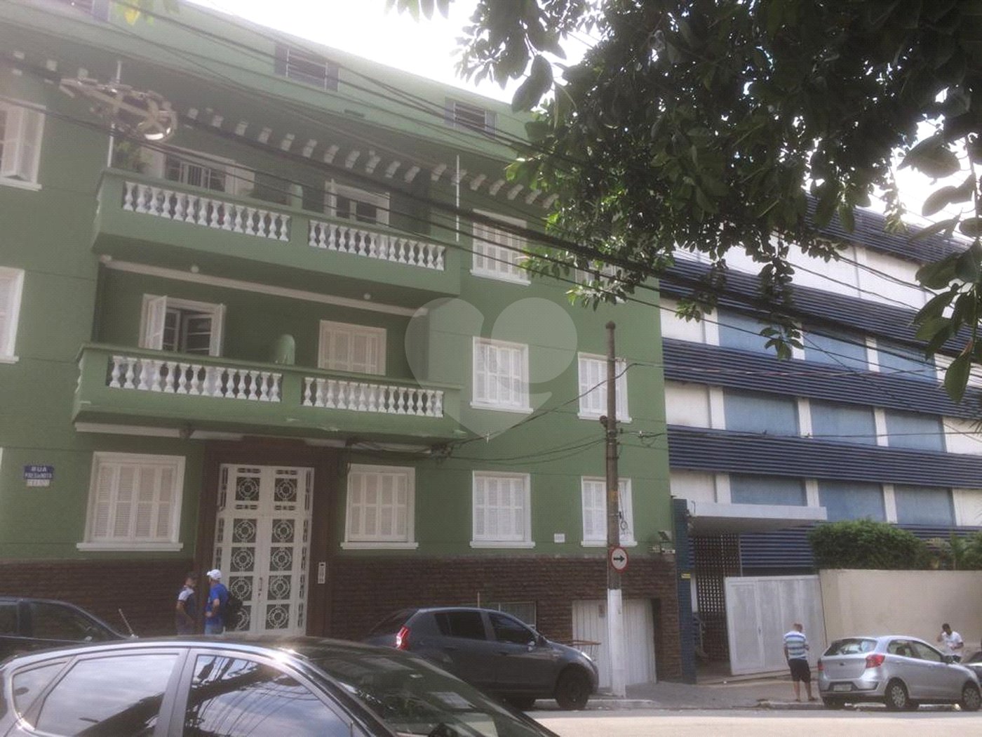 Apto com 99m 3 dorm 1 suite 2 banheiros com 1 vaga de garagem