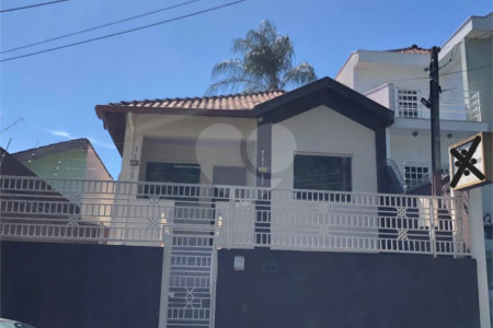 Casa para venda no Centro.