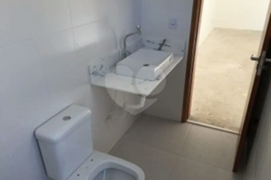 Sobrado novo nunca habitado.