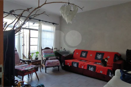 Casa com 156 m², 2 quartos, garagem para 3 carros, à venda no bairro Cerâmica em São Caetano do Sul