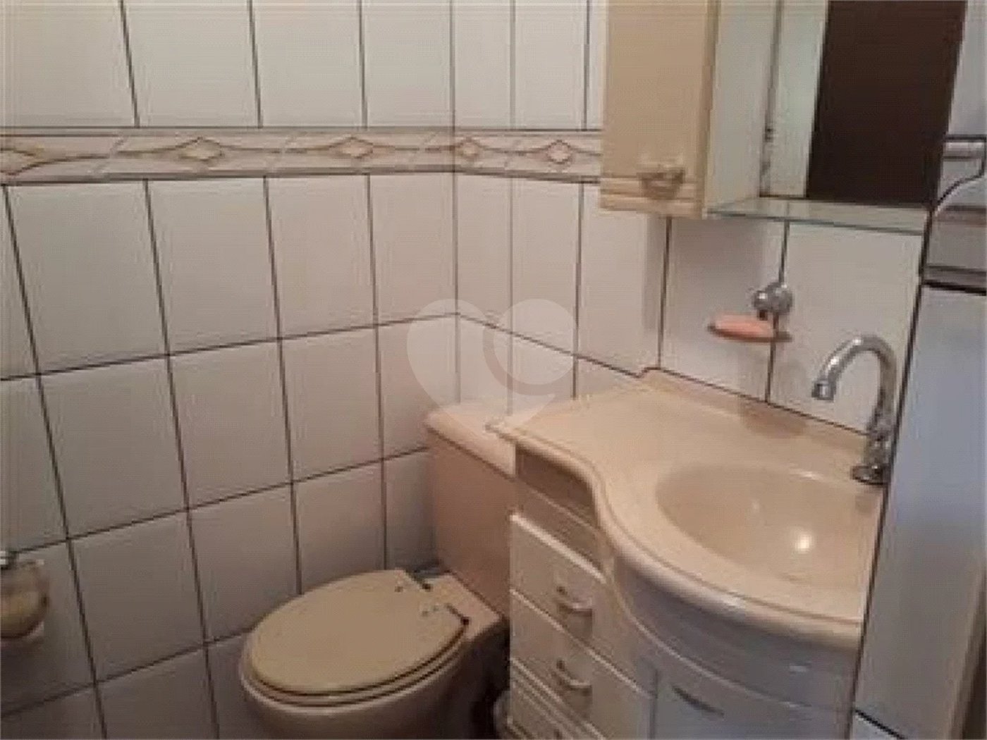 Casa à venda com 3 suítes em Estância Santa Maria do Laranjal, Atibaia, SP