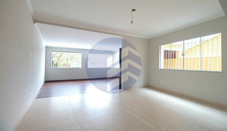 Sobrado à venda 240m² com 4 quartos, sendo 1 suíte, em Jardim Peri Peri a 650 metros do Metrô Vila Sônia