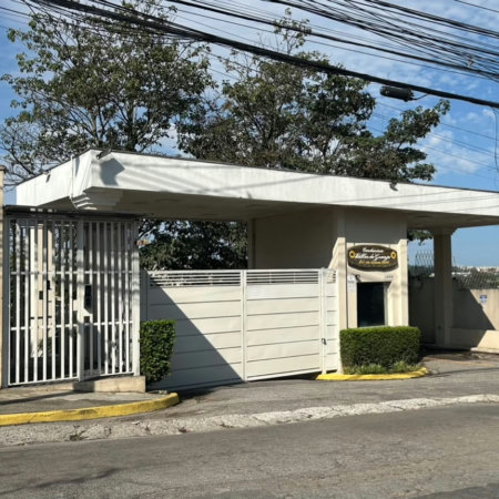 Sobrado à venda com 2 quartos no condomínio Condomínio Villas da Granja, Cotia - SP