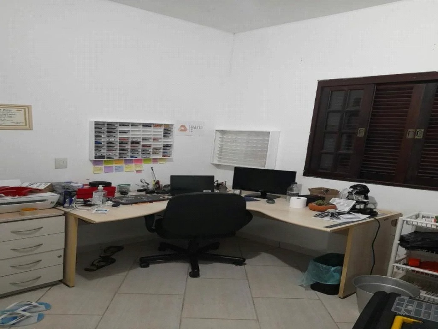 Casa à venda com 4 quartos, sendo 1 suíte, em City Bussocaba, Osasco, SP