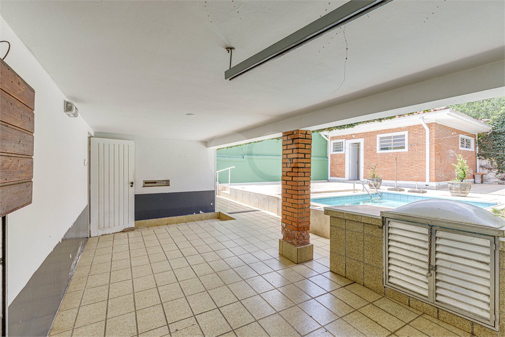 Casa Térrea à venda com 3 quartos, sendo 1 suíte,  em Alto da Boa Vista, São Paulo, SP