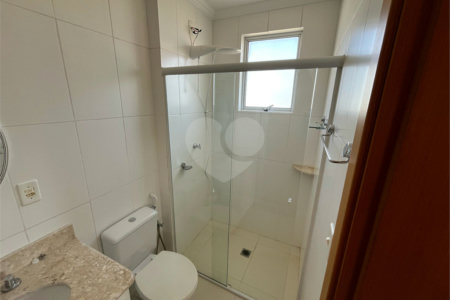 Apartamento mobiliado com 2 dormitórios sendo 1 suíte