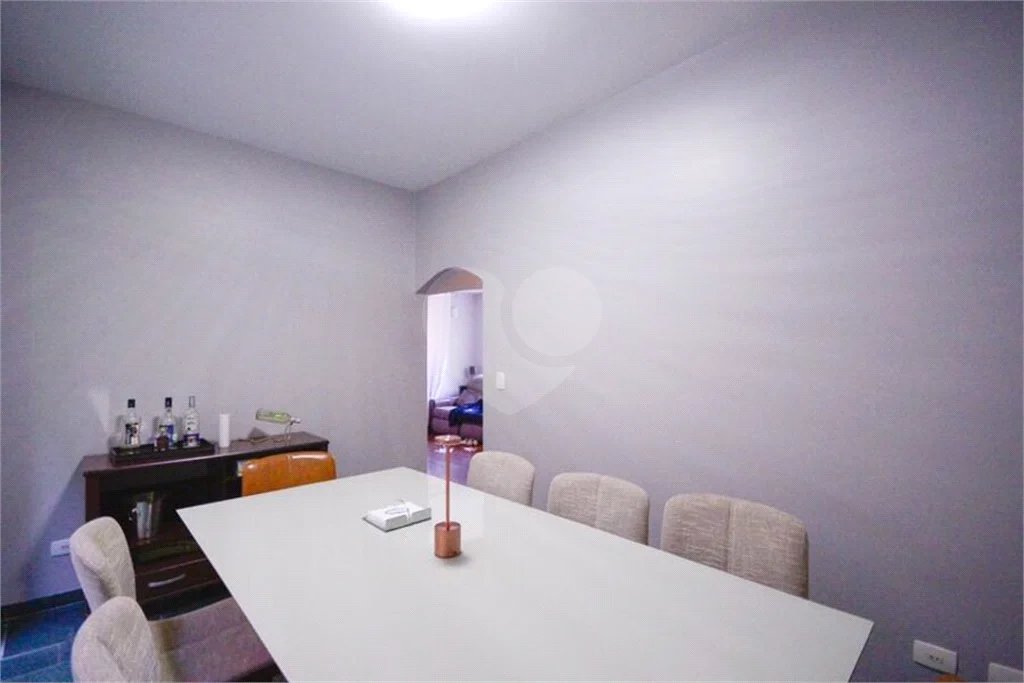 Casa com 4 Dormitórios sendo 1 suíte, com 3 Vagas