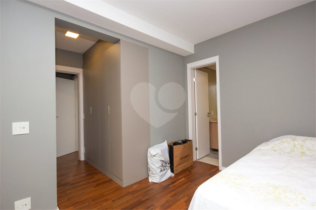 Apartamento à Venda na Vila Mariana com 163m², 3 Suítes e Varanda Gourmet