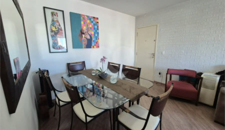Apartamento Vila Mariana ,2 dormitórios sendo 1 suíte e 2 vagas.