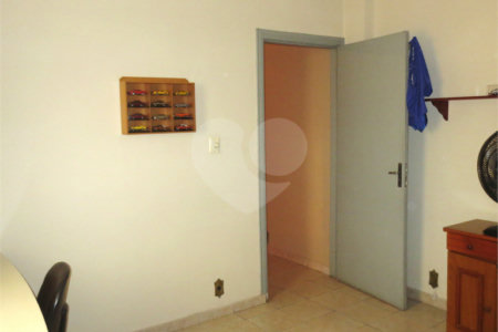 Sobrado Cial/Residencial à venda no Cambuci-220m2 construídos - 4 Quartos/12 vagas na garagem