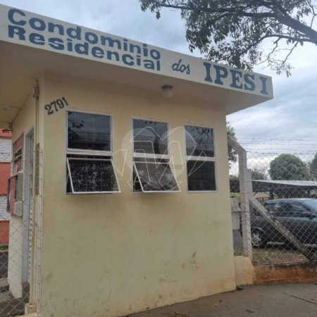 Apartamento para venda no Edifício Residencial dos Ipês II em Araraquara/SP.