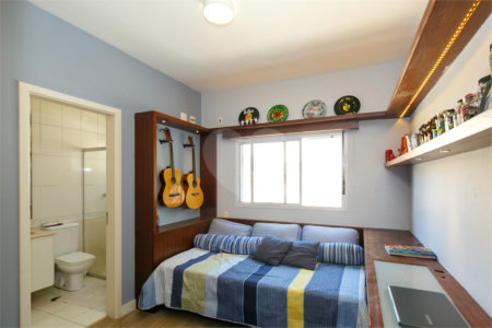 Casa à venda com 5 suítes no condomínio Villa Florida, São Paulo - SP