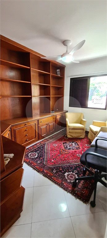 Apartamento à venda no Campo Belo com 110m², 03 dormitórios sendo 01 suite, 2 vagas - São Paulo/S
