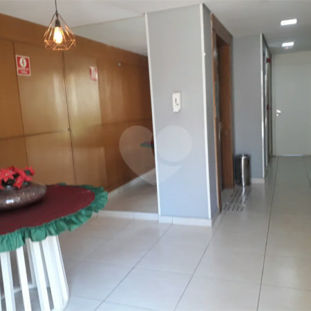 Ótimo apartamento Na rua Newton Prado no Bom Retiro