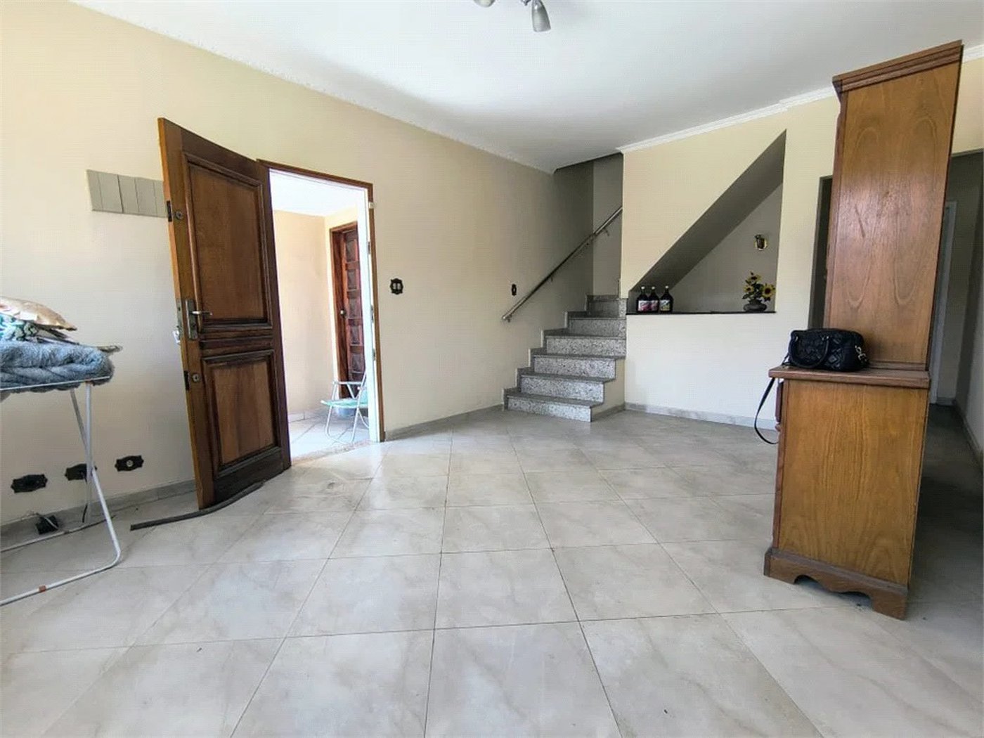 Sobrado à venda com 3 quartos, sendo 1 suíte, em Vila Polopoli, São Paulo - SP