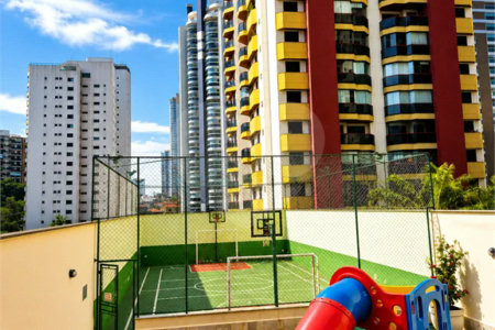 Excelente apartamento à venda na Vila Reg. Feijó
