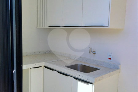 Casa a venda no condomínio Faber III