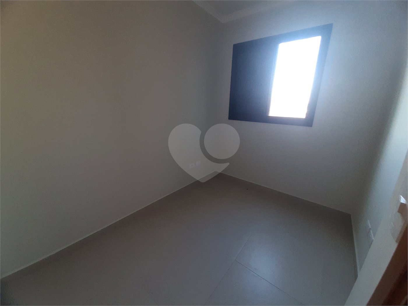 Apartamento com 37m2, 2 quartos, banheiro, sala, cozinha, COM vaga