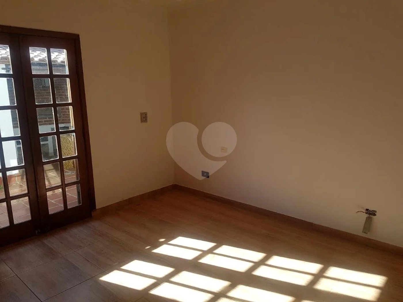CASA TÉRREA PARA VENDA OU LOCAÇÃO COM 3 DORMITÓRIOS NO BOLSÃO DE INTERLAGOS