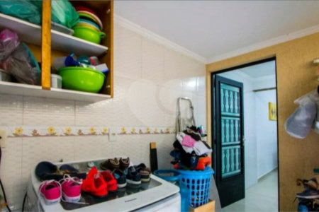 Sobrado com 150m² , 3 dormitórios , sendo 1 suíte , 1 vaga , à venda no centro de Santo André.