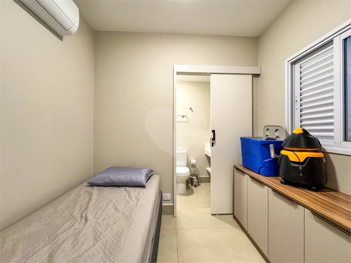Apartamento à venda com 3 suítes em Riviera de São Lourenço, Bertioga, SP