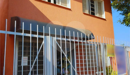 Sobrado à venda com 3 quartos no Centro, Jarinu, SP