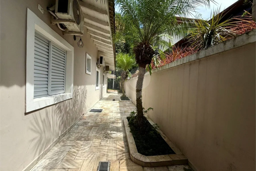 Casa à venda com 4 quartos, sendo 2 suítes, em Riviera de São Lourenço, Bertioga, SP
