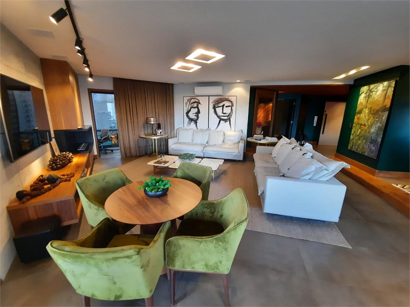 Apartamento de 257m² a venda em Moema, reformado, 4 dorms, 3 suítes, fora de rota,, 4 vagas