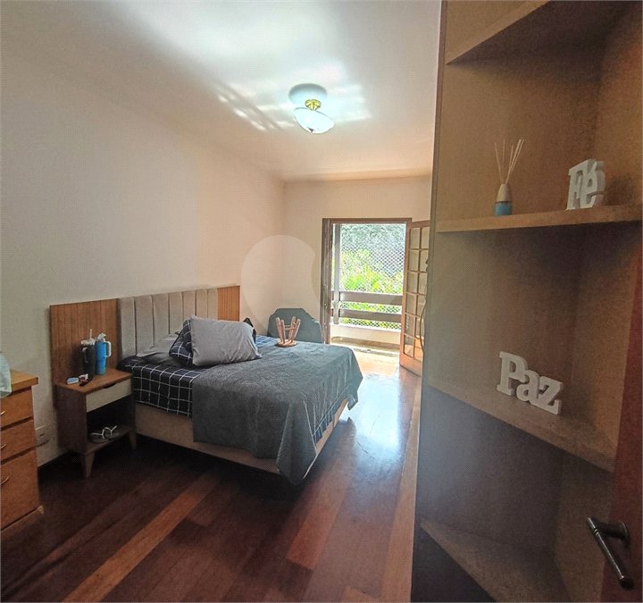 SOBRADO DE 426,0 M² COM 04 SUITES, SALÃO DE FESTAS, 06 VAGAS,06 BANHEIROS E PISCINA PARA LOCAÇÃO OU VENDA NO BARRO BRANCO