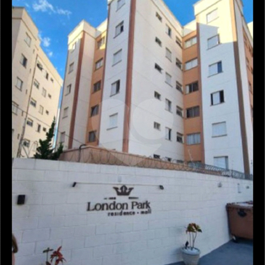 Apartamento no Condomínio London Park .