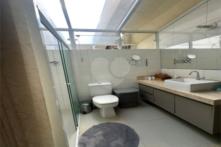 Casa térrea 2 quartos 1 suíte e piscina. Jardim Embaré