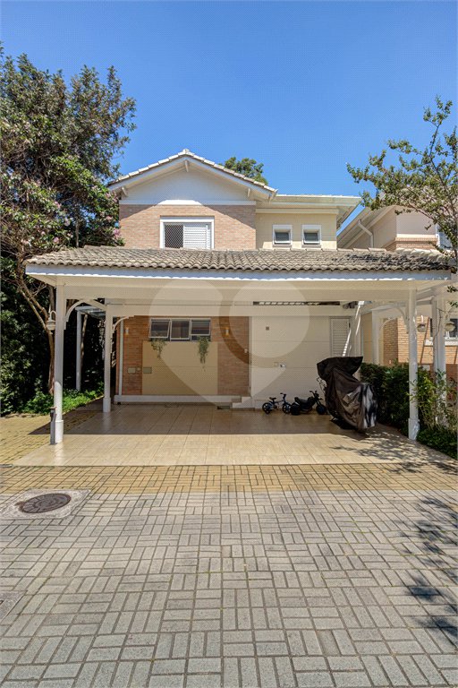 Casa à venda com 3 suítes no condomínio Villa Splendore, São Paulo - SP