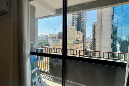 Studio novo e mobiliado para locação 26m² em Pinheiros – próximo ao metrô Faria Lima!