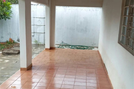 Casa à venda com 3 quartos, sendo 1 suíte,  em Cajueiro, Balsas, MA